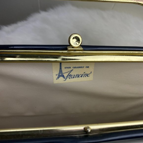 Vintage Faux Patent Leather Clutch Handle Bag - Picture 8 of 9